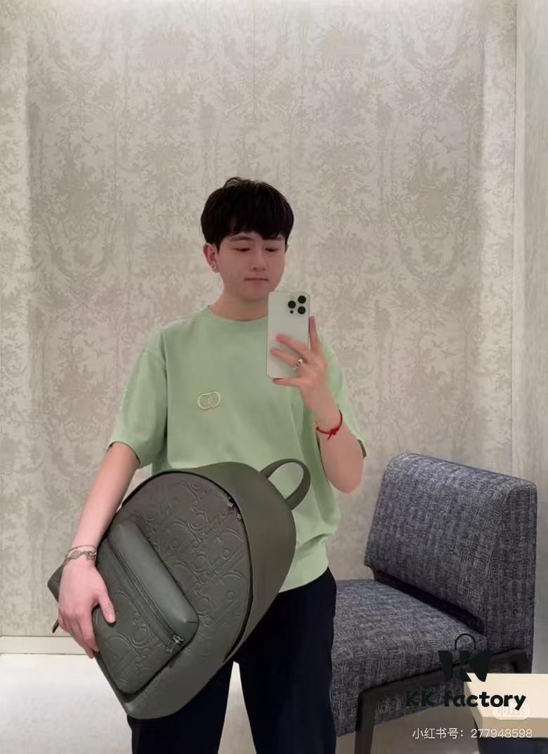 6930a1486e68136f4d9ab8ec DIOR Dior Latest Model Backpack Autumn Winter New Arrival Embossed Leather with Classic Pattern
