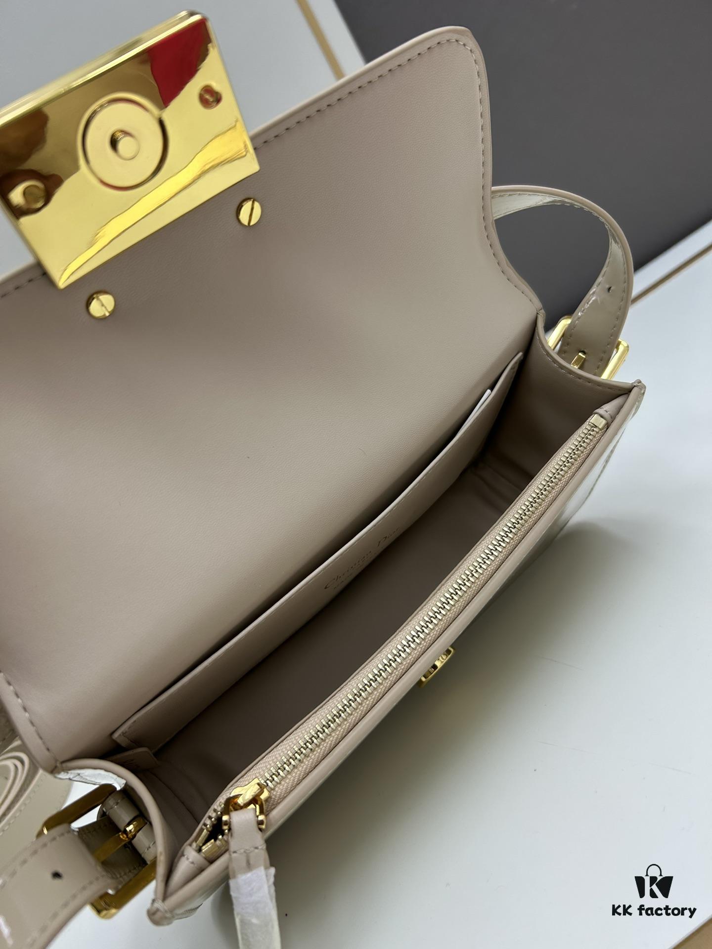 6930a1486e68136f4d9ab8ed Dior Retro Box Set, Crafted from Cowhide Leather with Unique Letter Embossing, Iconic Logo, Exquisite Craftsmanship, Spacious Compartment Design with Detachable Shoulder Strap for Handheld, Shoulder or Hand-Carry Use – Essential for Daily Outings, Model: 0311, Size: 18*6.5*11cm