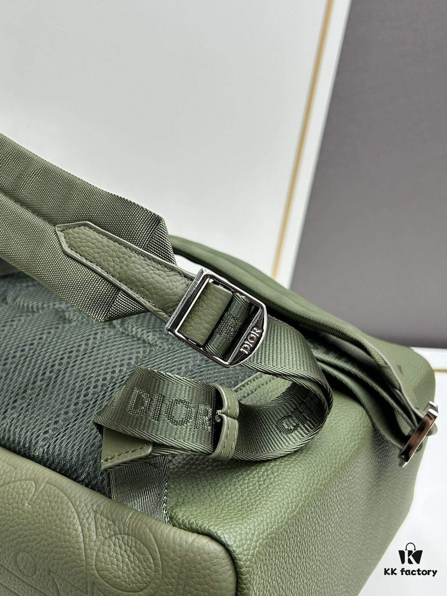 6930a15f6e68136f4d9ab912 Dior - New Dior Gravity Embossed Leather Backpack, Large and Small Sizes, Official Website Synchronized Release, Autumn/Winter New Arrival