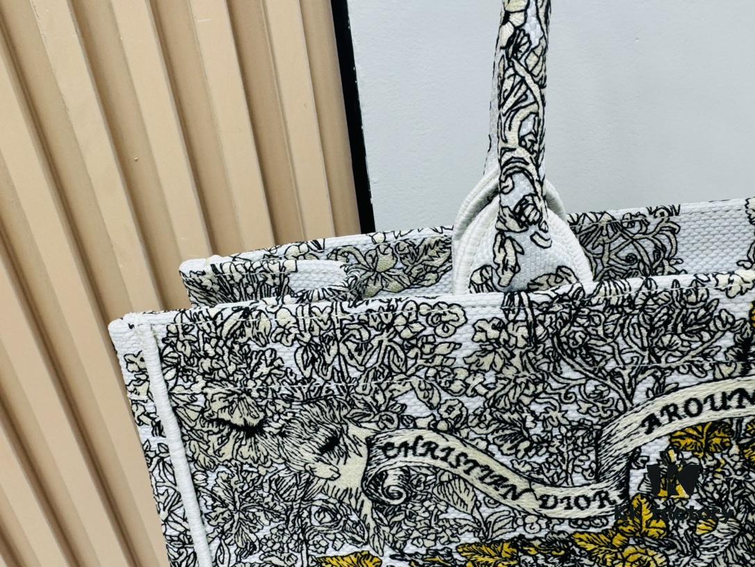 6930a1666e68136f4d9ab923 Oversized Original Order Thick Yarn Fabric Dior Book Tote