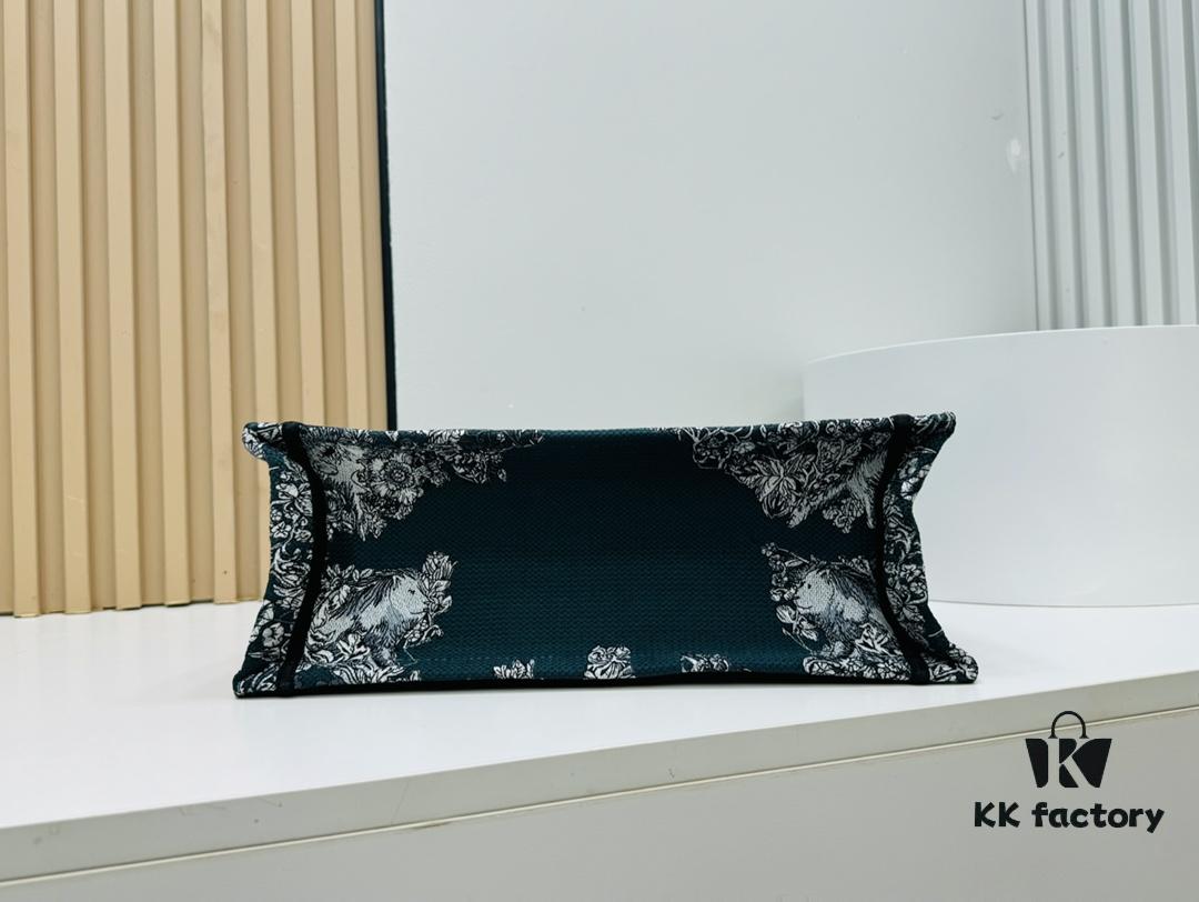 Thick Stitching, Heavy Fabric, Original Order Medium Size [Dior Book Tote]