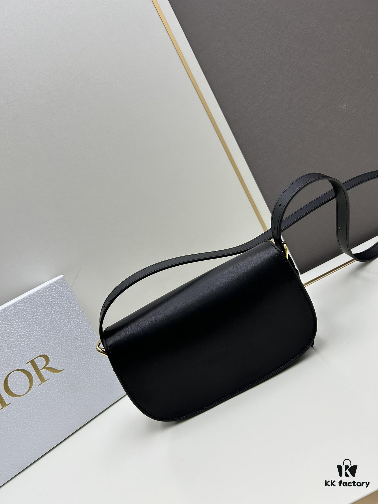 6930a1a76e68136f4d9ab9a1 Dior Bobby Bag, Early Autumn New Vintage Style, Full-Grain Calfskin Texture, Structured Body with Antique-Finish Hardware