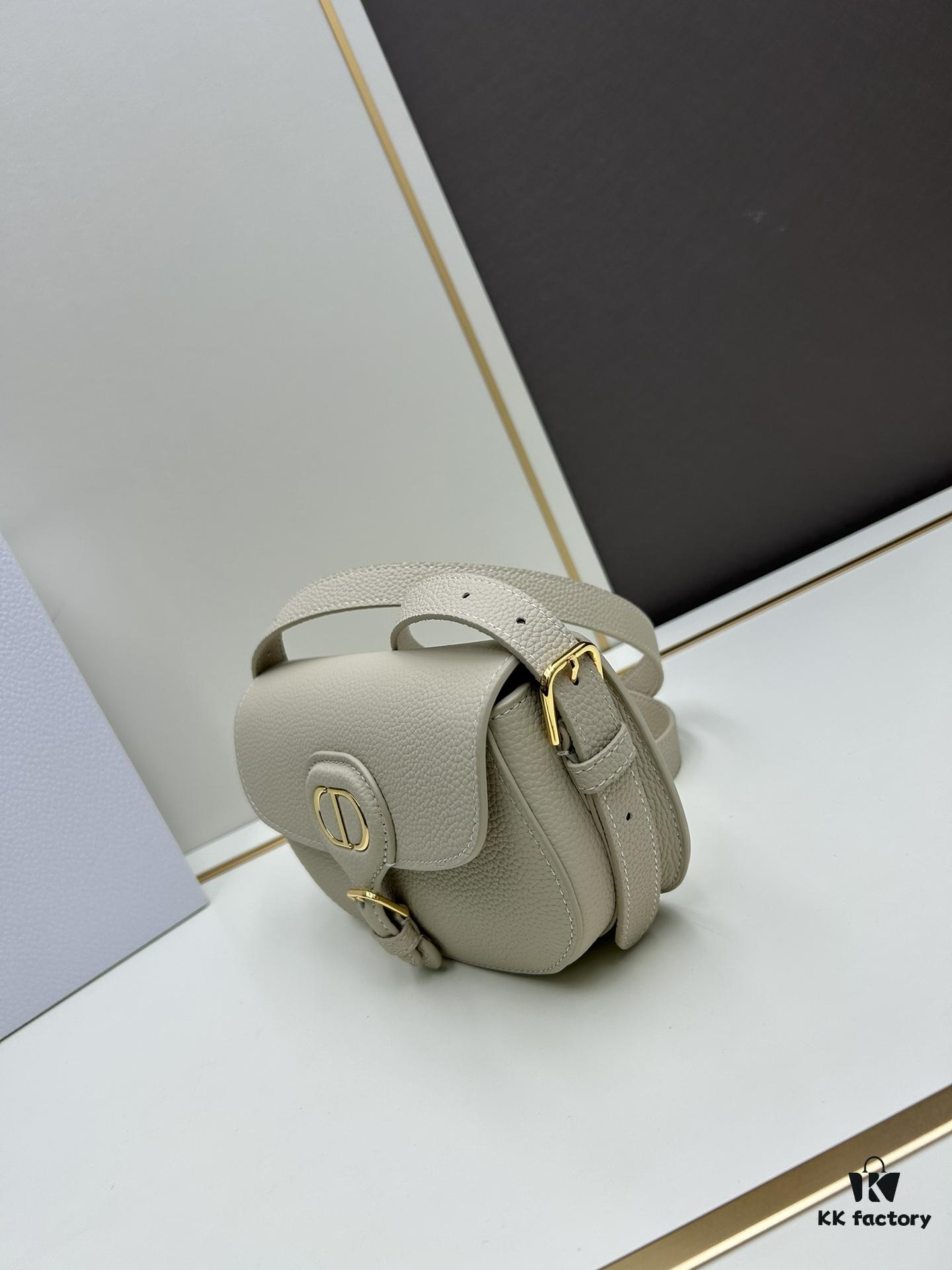 6930a1cd6e68136f4d9ab9e8 Dior Bobby Tote Bag, Fall Early New Arrival, Vintage Style Cowhide Handbag, Full-Grain Leather, 21-Inch Wide Model
