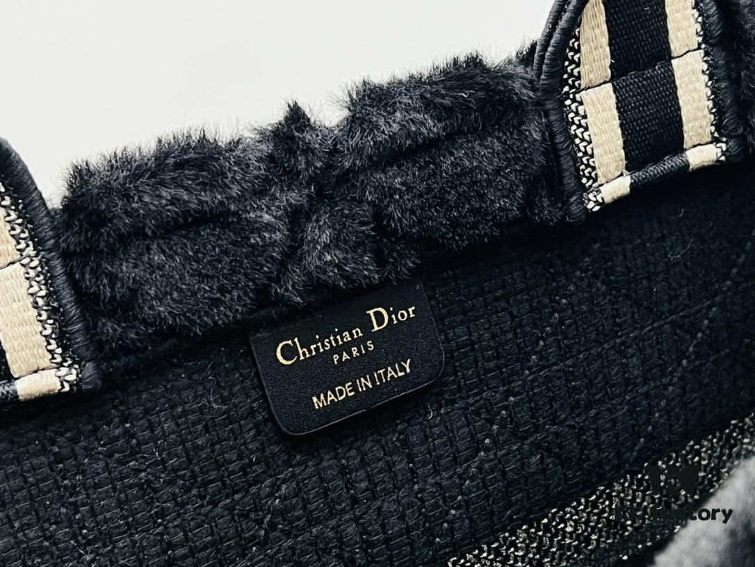 Thick Stitching, Heavy Fabric Original Order Medium Size [Dior Book Tote]