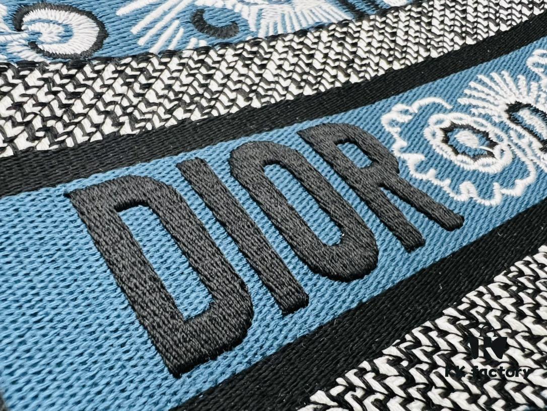 6930a1ef6e68136f4d9aba33 Oversized Original Order Thick Yarn Fabric Dior Book Tote