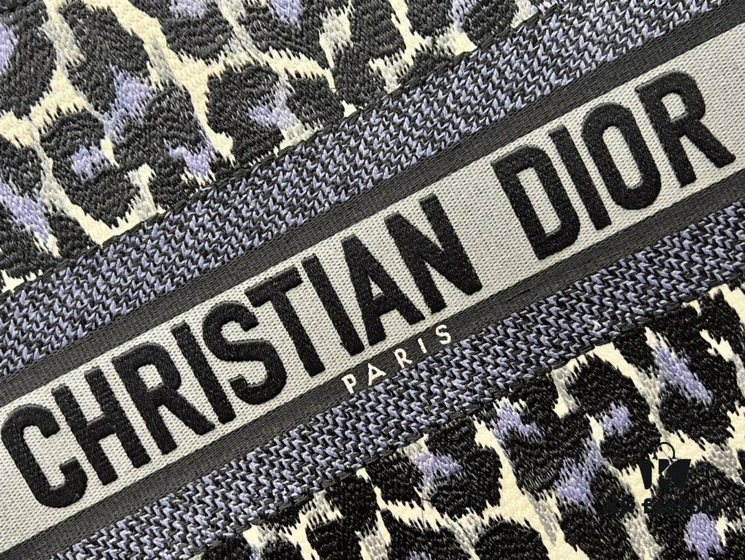 ️Thick Yarn Heavy Fabric Original Order Medium [Dior Book Tote]
