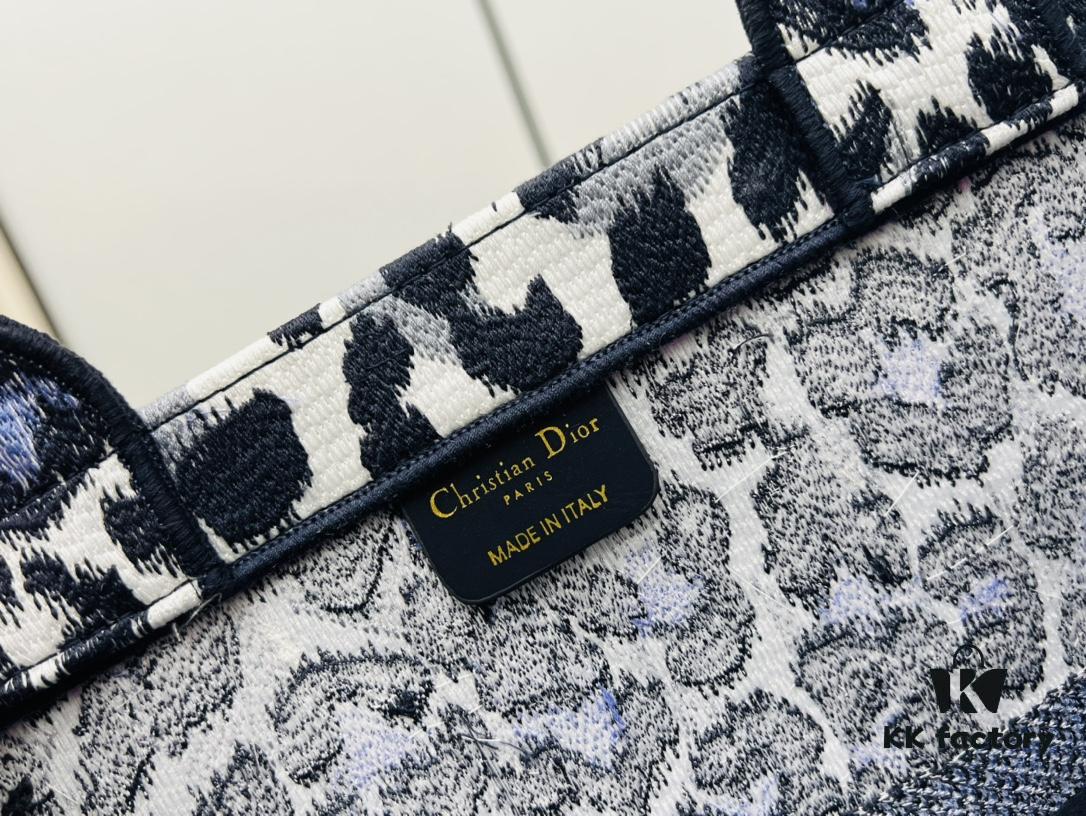 6930a2106e68136f4d9aba6c Oversized Original Order Di0r Book Tote in Thick Yarn Fabric