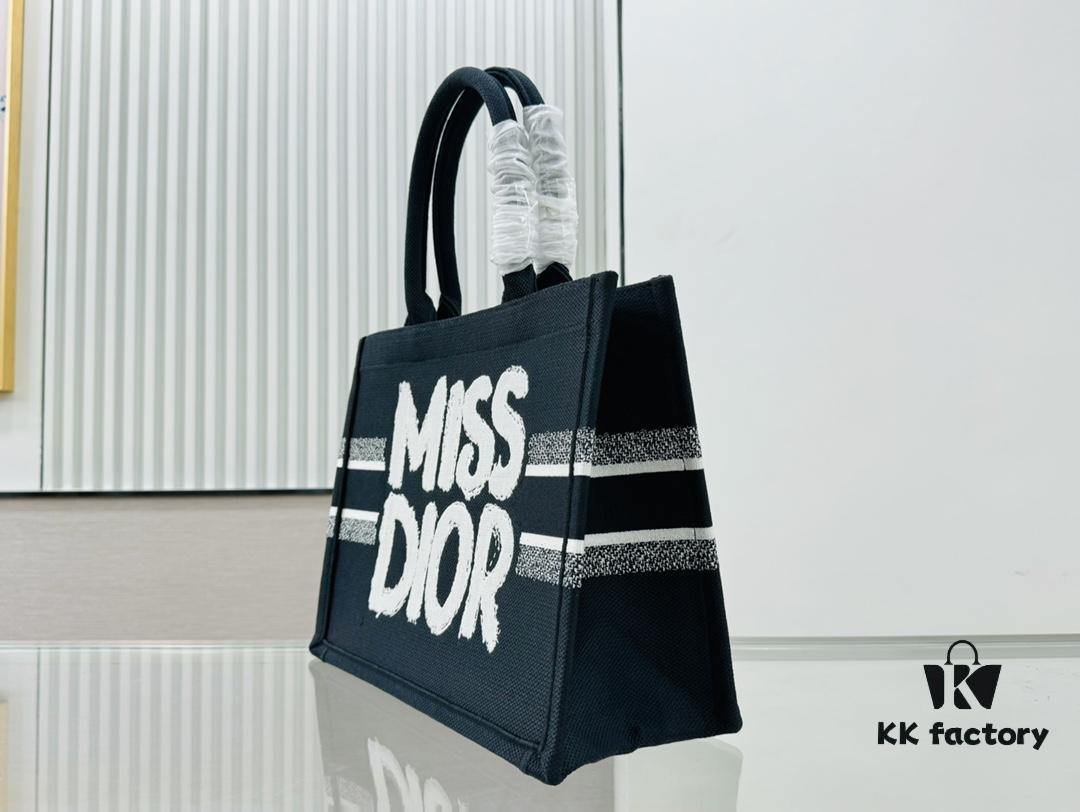 6930a2286e68136f4d9aba9d Thick Yarn Heavy Fabric Original Order Medium Size Di0r Book Tote
