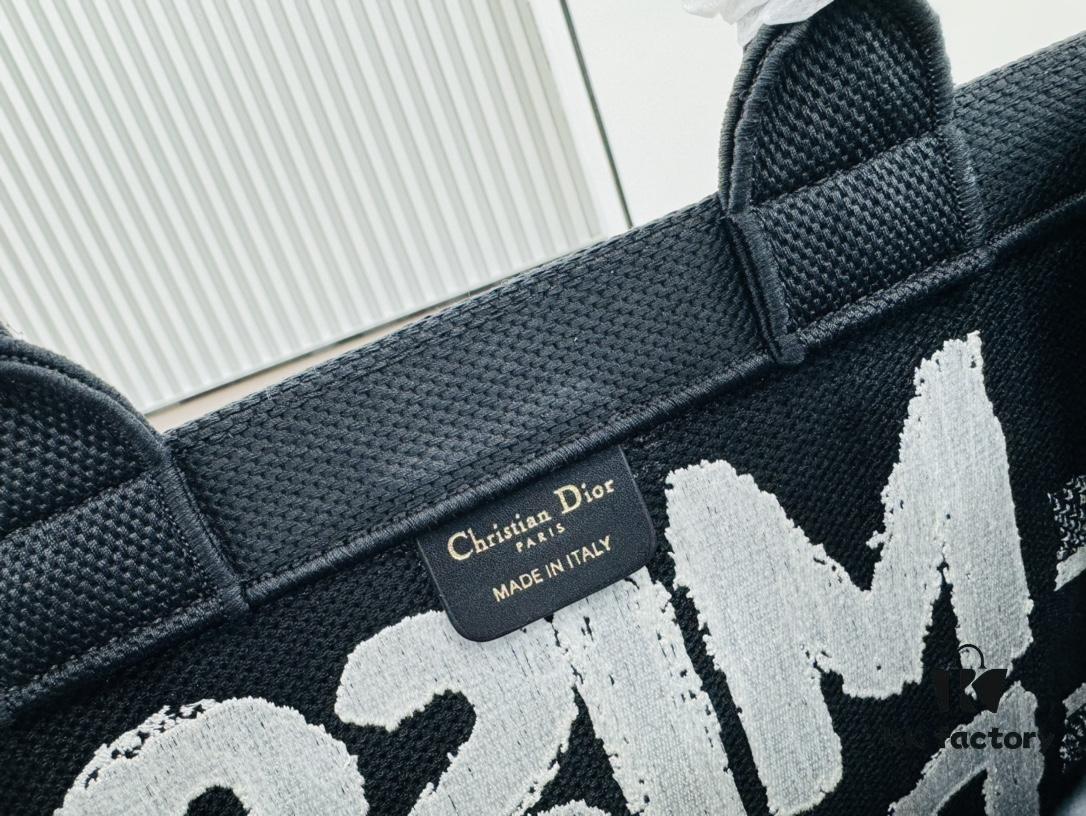 6930a22b6e68136f4d9abaa3 Thick Yarn Heavy Fabric Original Order Medium Size Di0r Book Tote