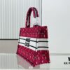 6930a2396e68136f4d9abac5 Thick Canvas Fabric First Quality Stock Medium Size Di0r Book Tote