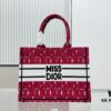 6930a23a6e68136f4d9abac6 Thick Canvas Fabric First Quality Stock Medium Size Di0r Book Tote