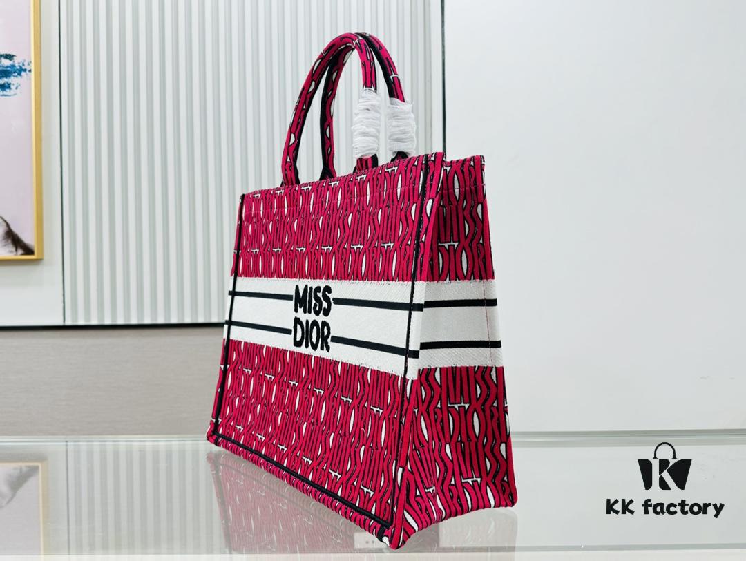 6930a23d6e68136f4d9abacf Oversized Original Order Thick Yarn Fabric Dior Book Tote