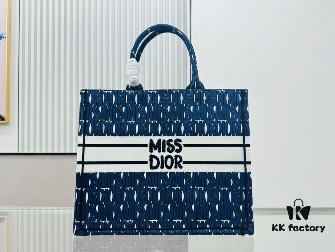 6930a2466e68136f4d9abae3 Thick Thread, Heavy Fabric Original Order Large Size Di0r Book Tote