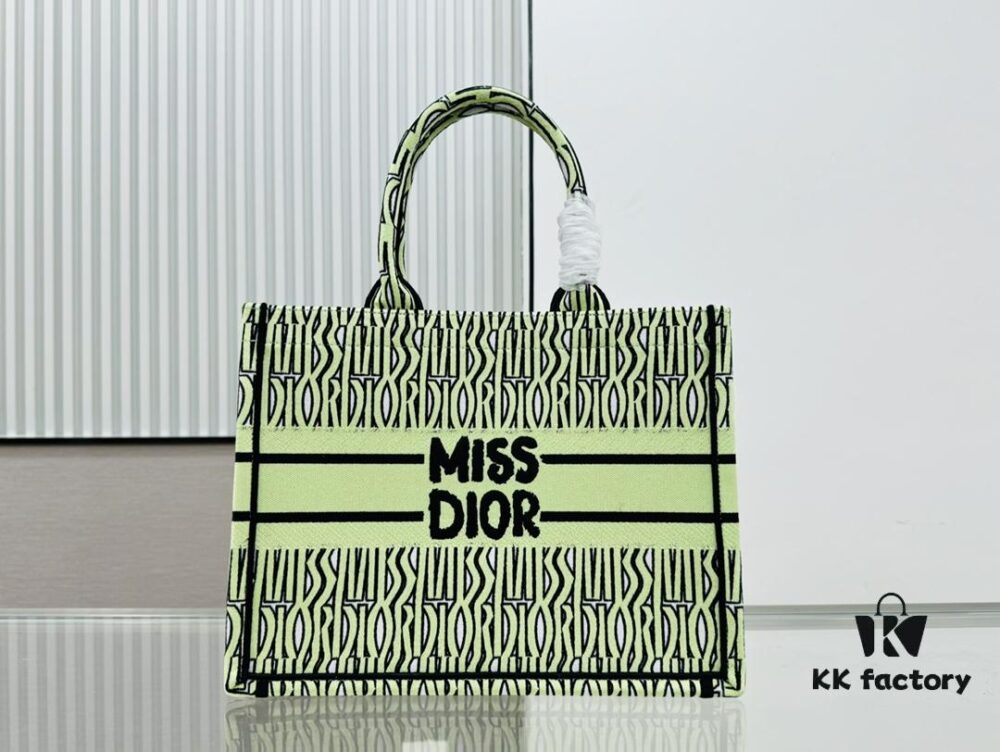 6930a24a6e68136f4d9abae9 Thick Stitching, Heavy Fabric Original Order Medium Di0r Book Tote
