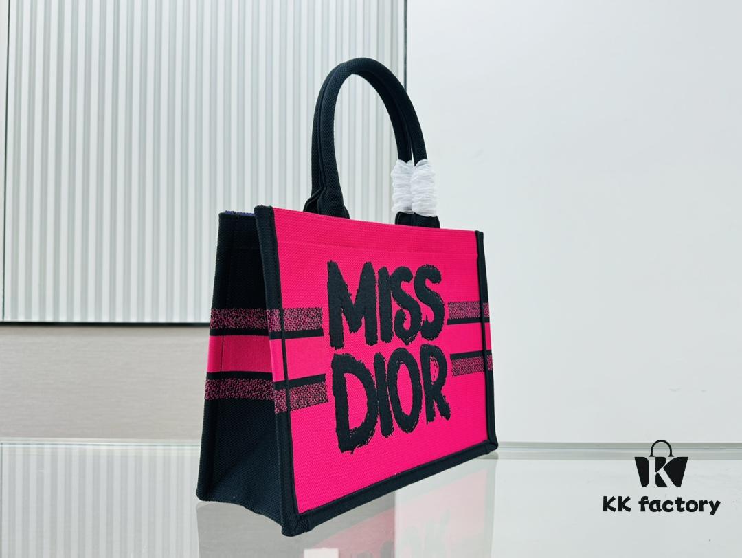 6930a2536e68136f4d9abaff Thick Thread, Heavy Fabric Original Order Medium Di0r Book Tote