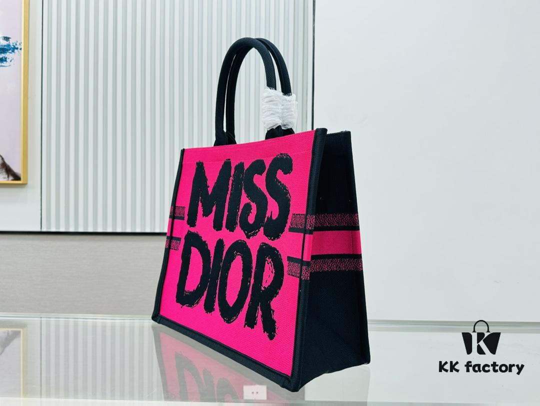 6930a2576e68136f4d9abb0a Oversized Original Order Thick Yarn Fabric Dior Book Tote