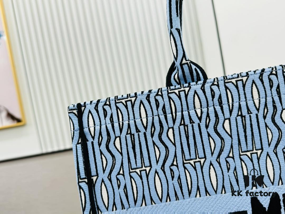 6930a2616e68136f4d9abb21 Oversized Original Order Thick Yarn Fabric Dior Book Tote