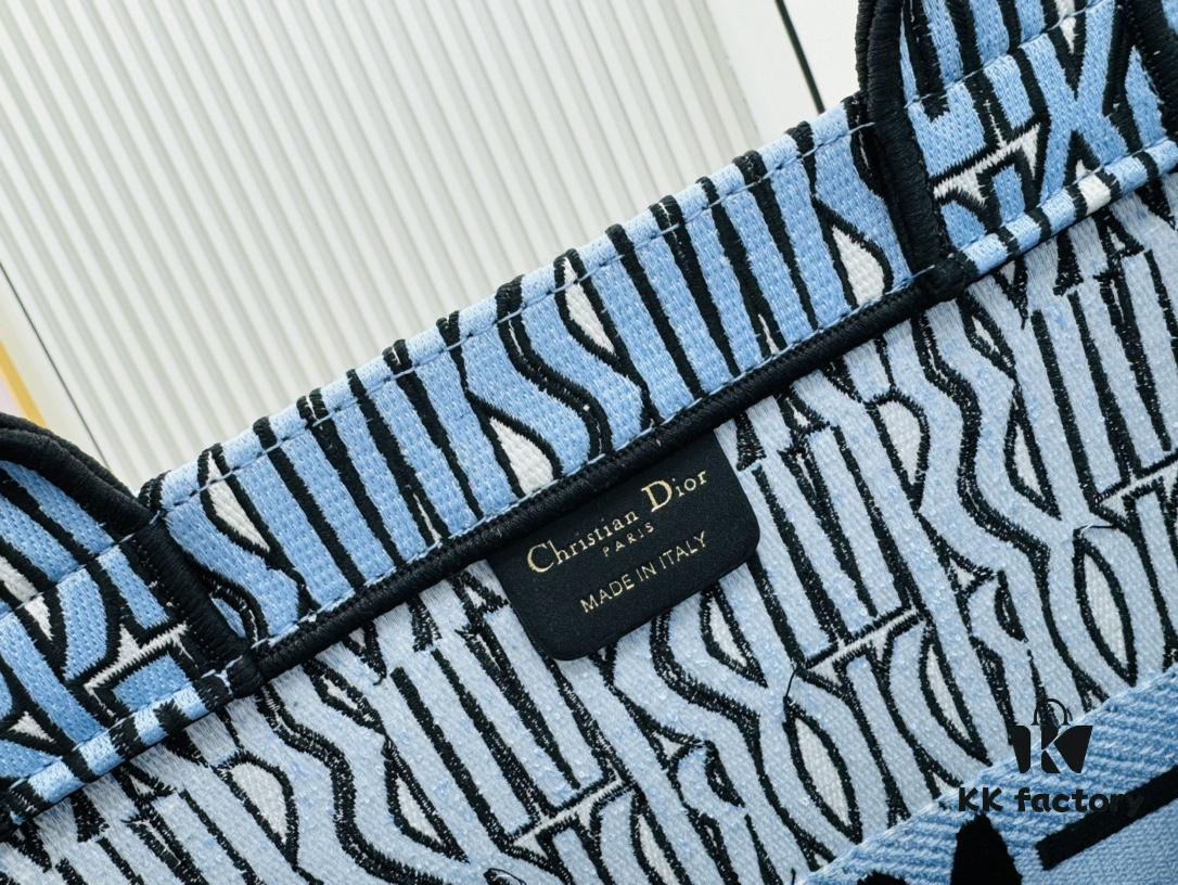 6930a2636e68136f4d9abb27 Oversized Original Order Thick Yarn Fabric Dior Book Tote