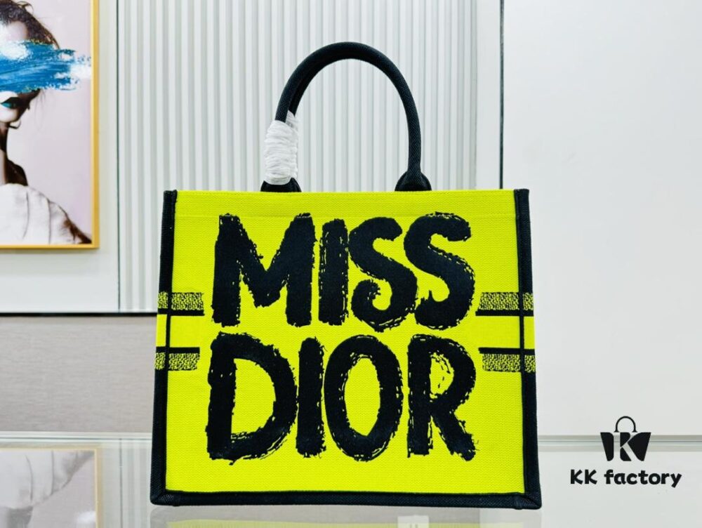 6930a26f6e68136f4d9abb44 Thick Yarn Heavy Fabric First Quality Oversized Di0r Book Tote