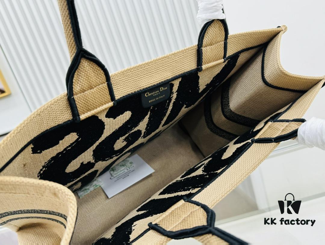 6930a27c6e68136f4d9abb61 Dior Book Tote Oversized, Original Order, Thick Yarn and Heavy Fabric