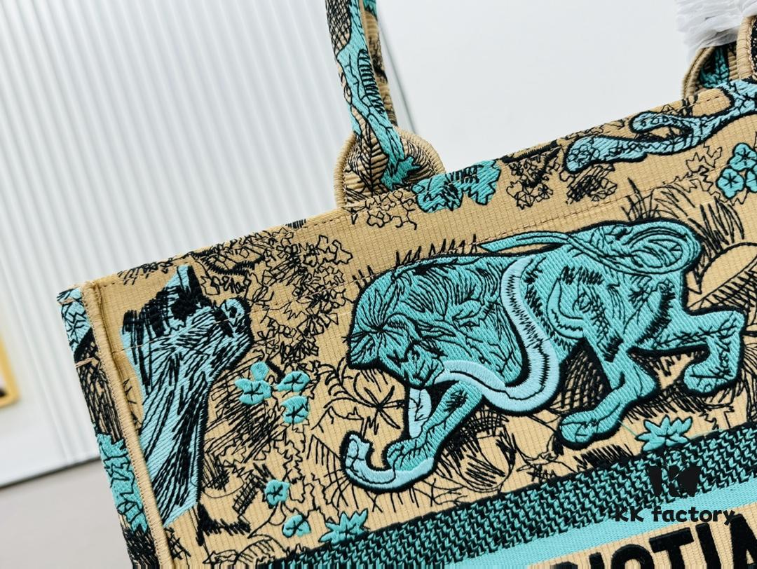 6930a29e6e68136f4d9abbab Oversized Original Order Thick Yarn Fabric Dior Book Tote