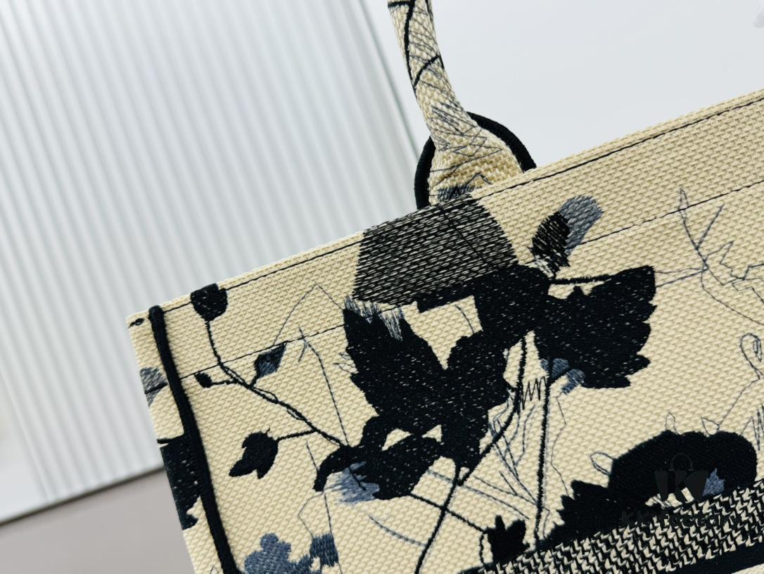 6930a2af6e68136f4d9abbd2 Thick Yarn Heavy Fabric Original Order Large Size Di0r Book Tote