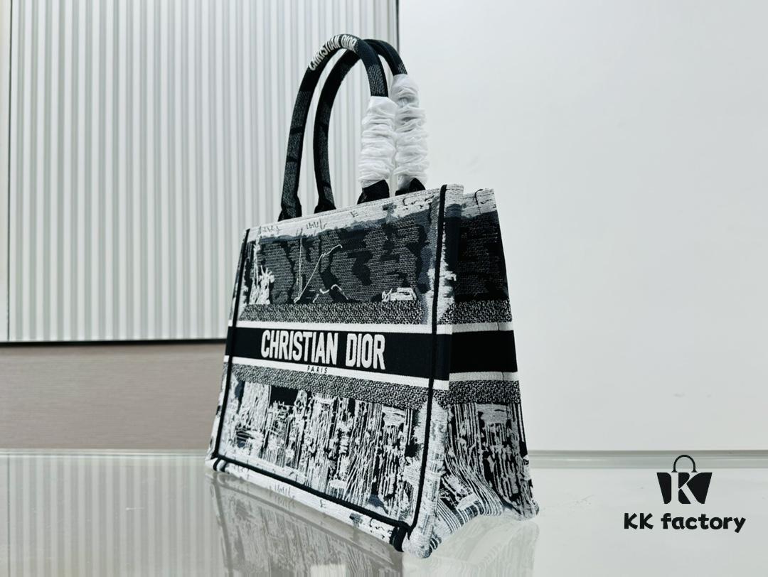 6930a2ba6e68136f4d9abbed Thick Thread, Heavy Fabric Original Order Medium Size Di0r Book Tote