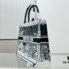 6930a2c06e68136f4d9abbfa Thick Yarn Heavy Fabric Original Order Oversized Di0r Book Tote