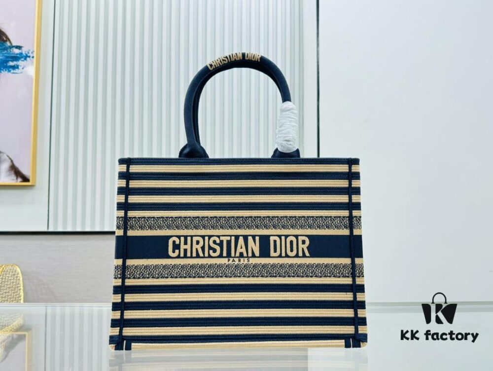 Thick Stitching, Heavy Fabric Original Order Medium [Dior Book Tote]
