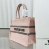 Thick Thread, Heavy Fabric Original Order Medium Size [Di0r Book Tote]