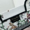 ️Thick Yarn Heavy Fabric Original Order Medium [Dior Book Tote]