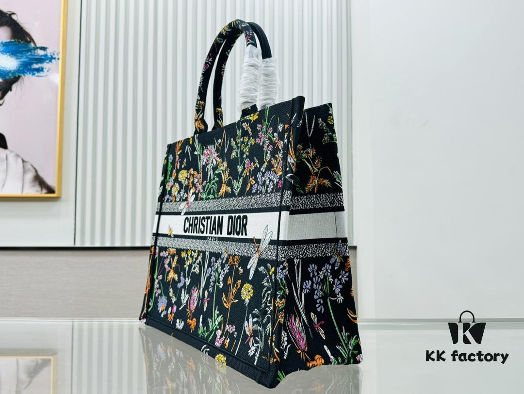 6930a2eb6e68136f4d9abc5b Oversized Original Order Thick Yarn Fabric Dior Book Tote