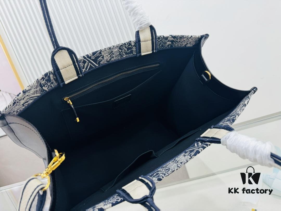 6930a3296e68136f4d9abce0 Black Blue Tiger, Large Size DIOR Book Tote 24 Spring/Summer New Arrival