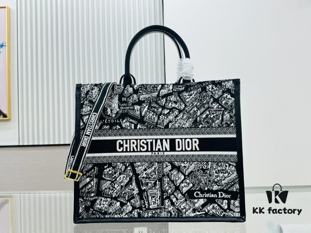 Dior Book Tote24 Early Spring New Arrival, Large Size