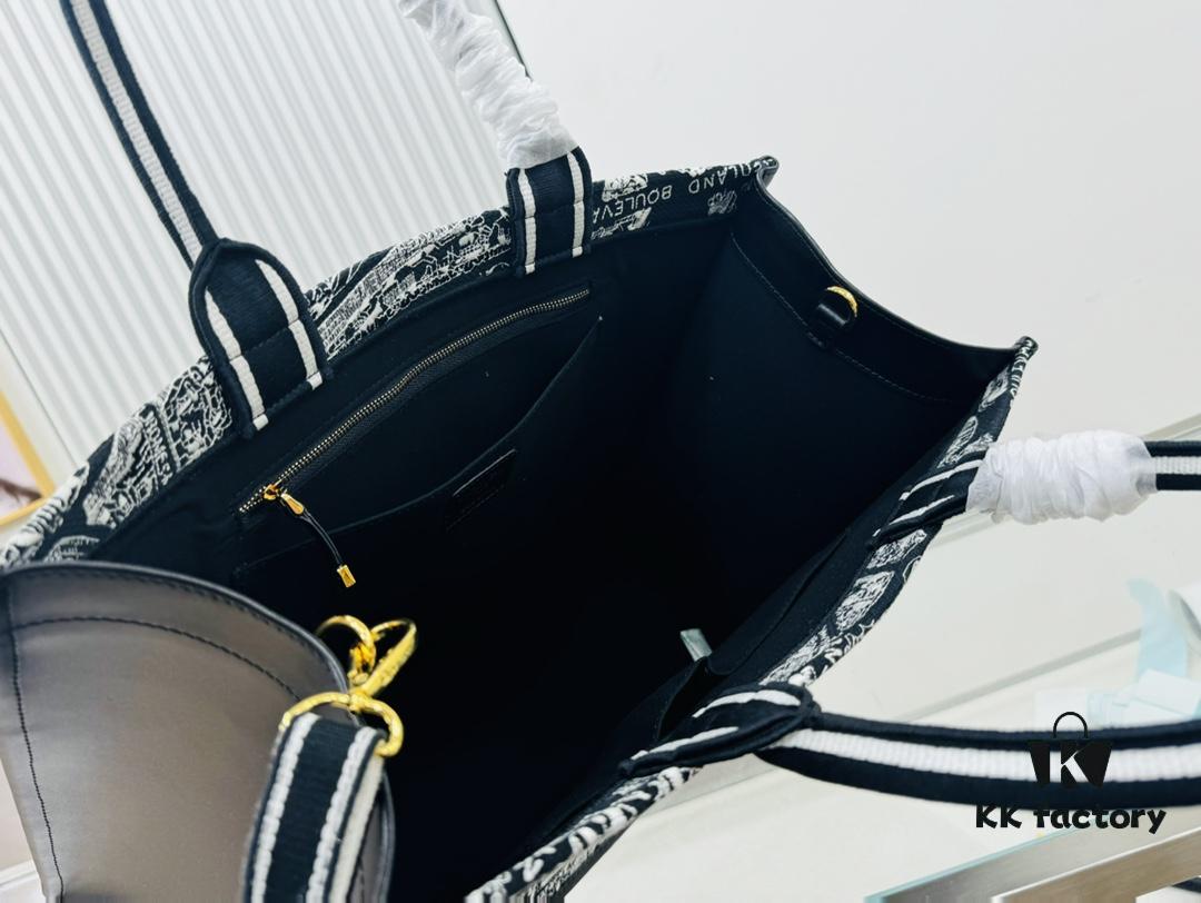 Dior Book Tote24 Early Spring New Arrival, Large Size