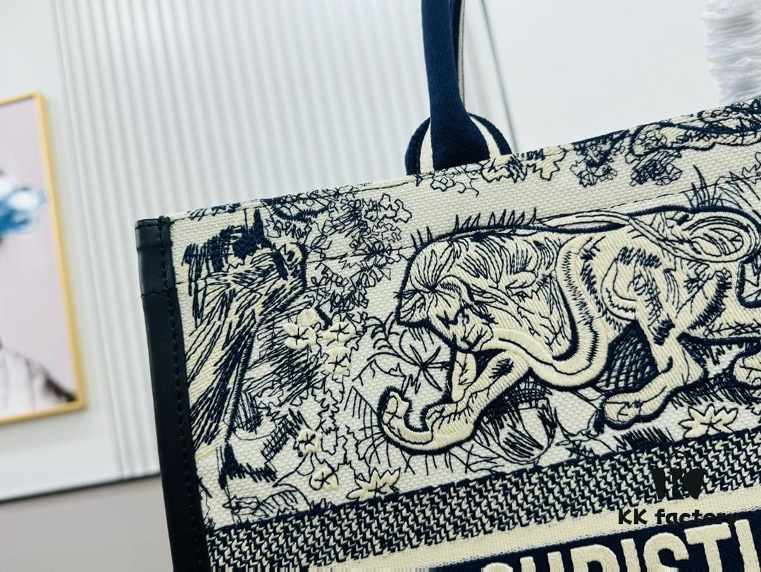 6930a34e6e68136f4d9abd39 White with Blue Tiger, Large Size Dior Book Tote 24 Spring/Summer New Arrival