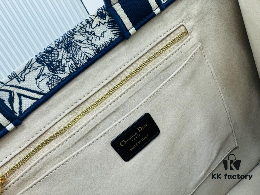 6930a3506e68136f4d9abd3c White with Blue Tiger, Large Size Dior Book Tote 24 Spring/Summer New Arrival