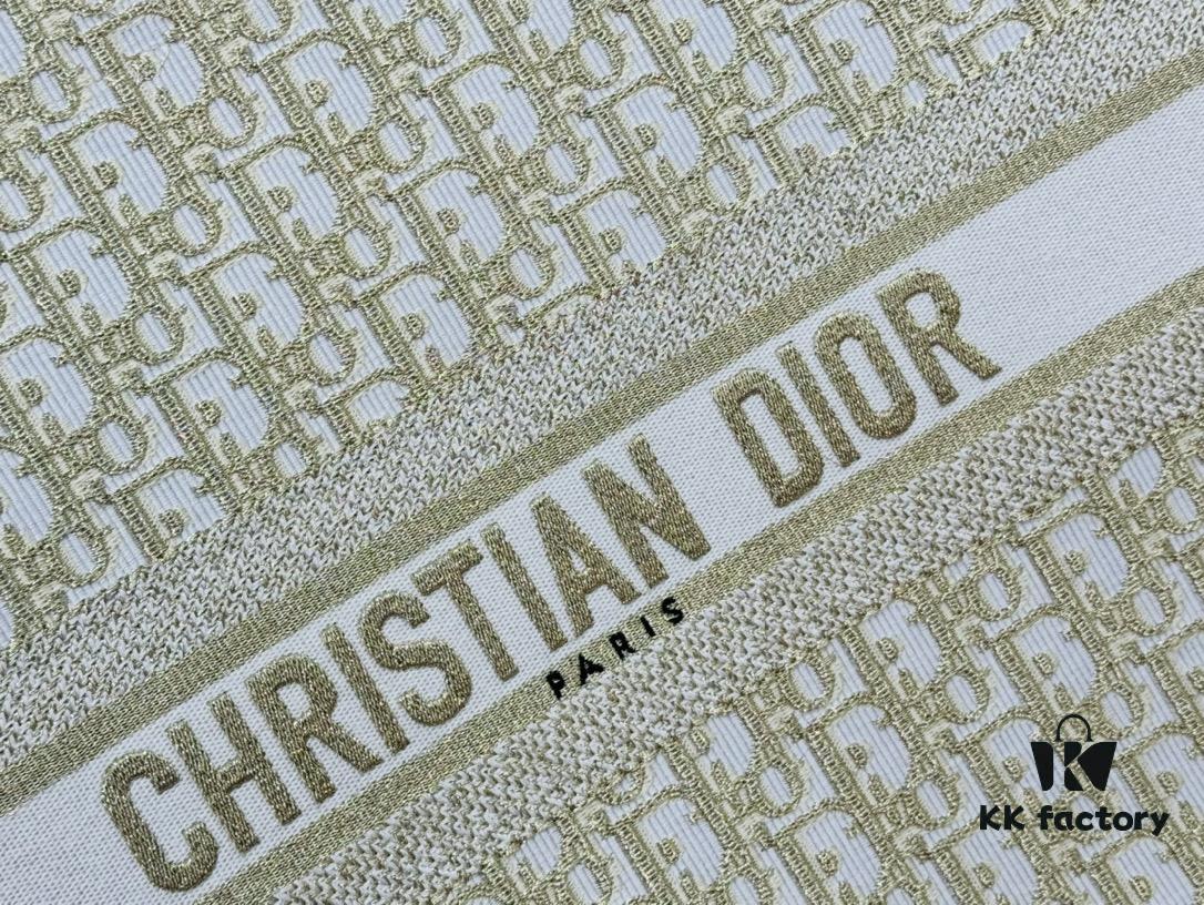 Dior Book Tote24 Early Spring New Arrival