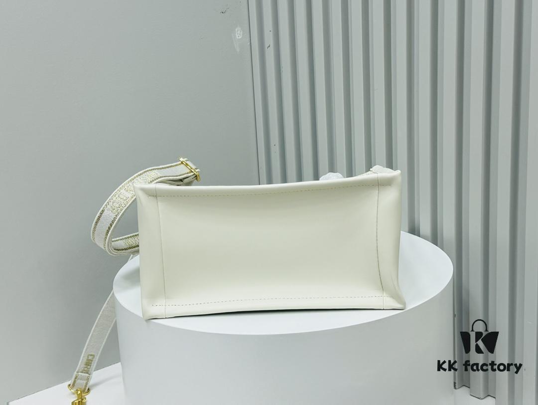6930a3746e68136f4d9abd90 Dior Book Tote24 Early Spring New Arrival Small Size with Leather Trim