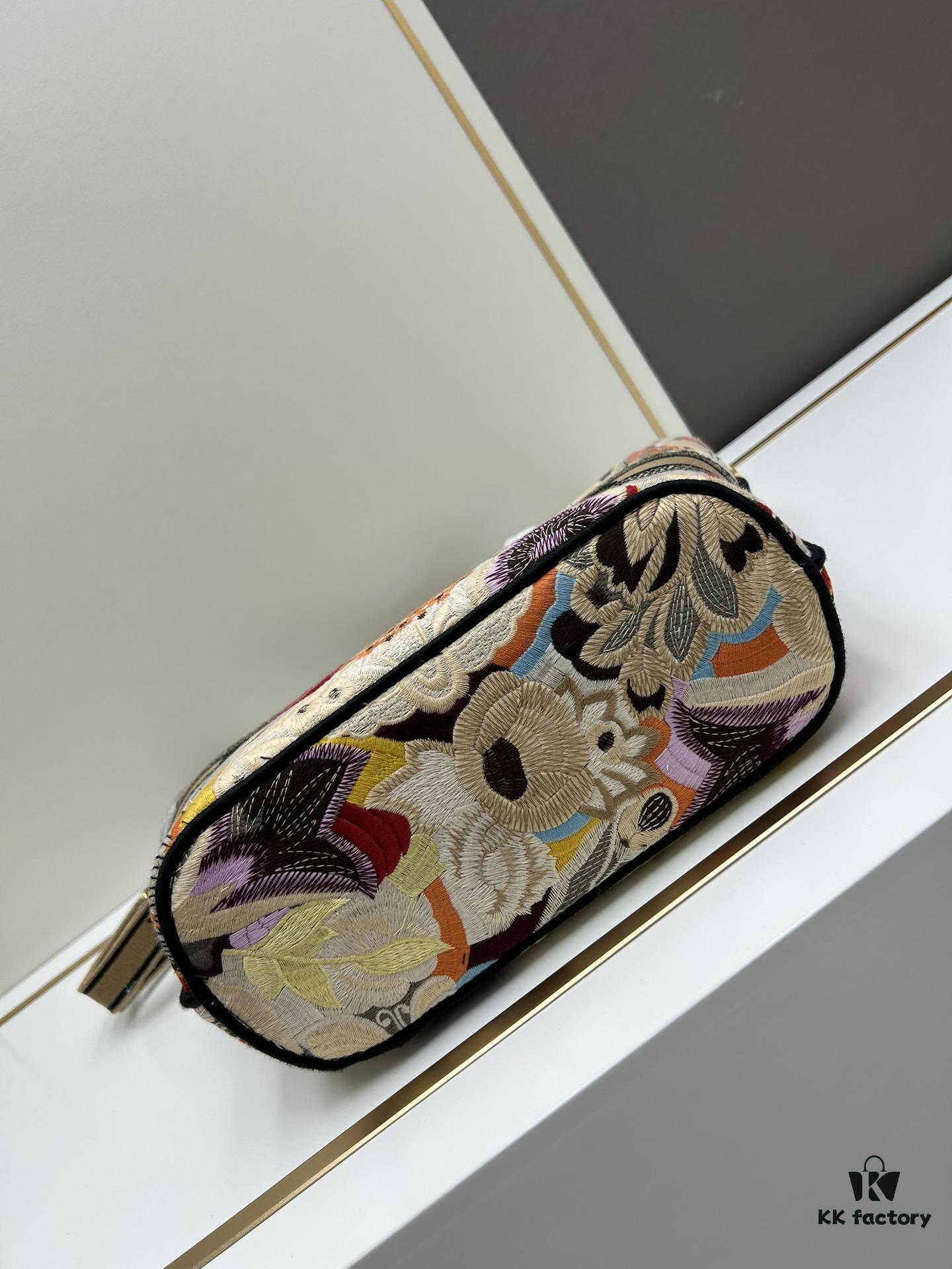 Dior ❤ (With Mini Bag + Strap) New Embroidered Basket Bag