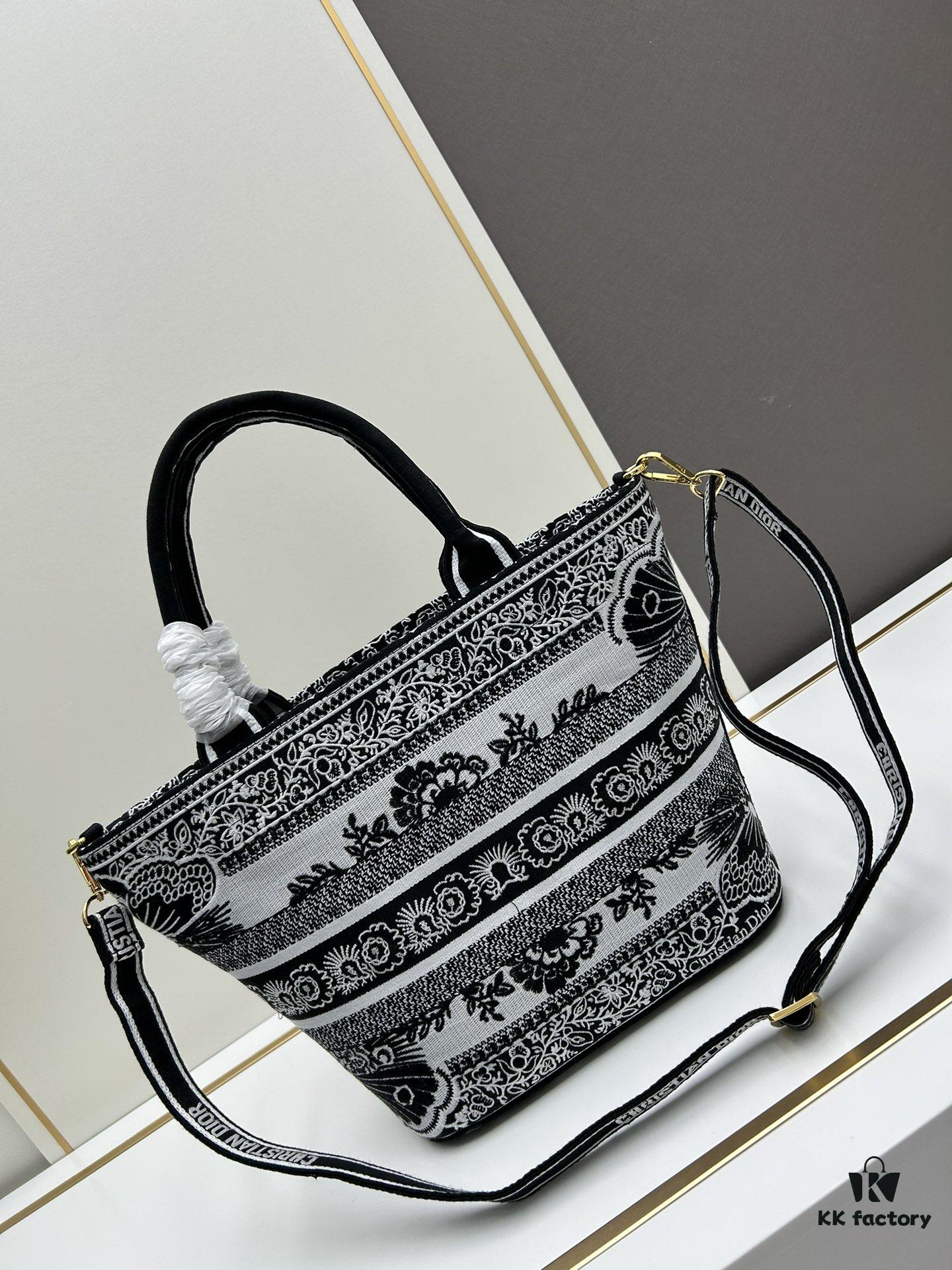 Dior ❤ (With Mini Bag + Strap) New Embroidered Basket Handbag