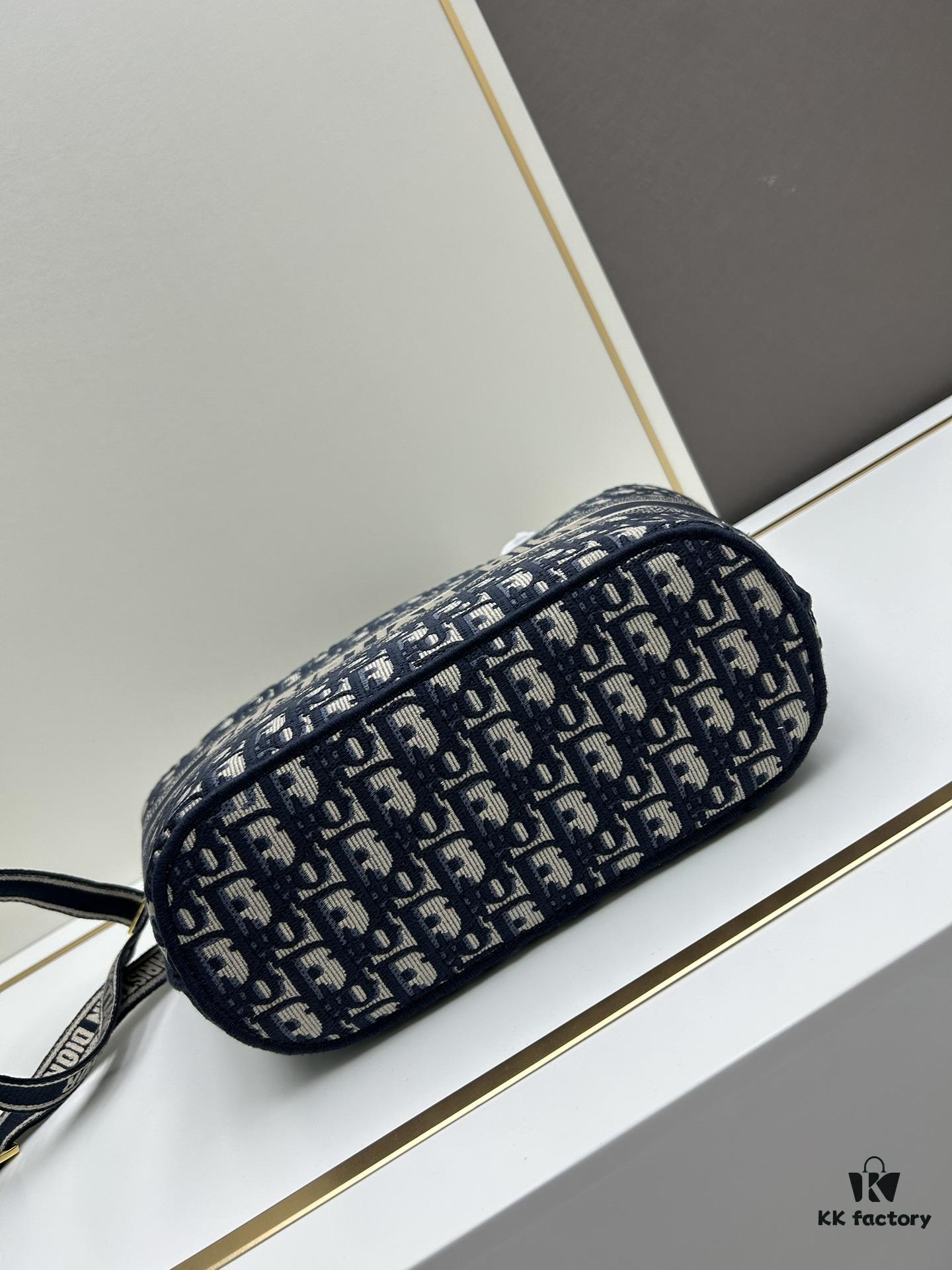 6930a39f6e68136f4d9abddd Dior ❤ (With Mini Bag + Strap) New Embroidered Basket Handbag