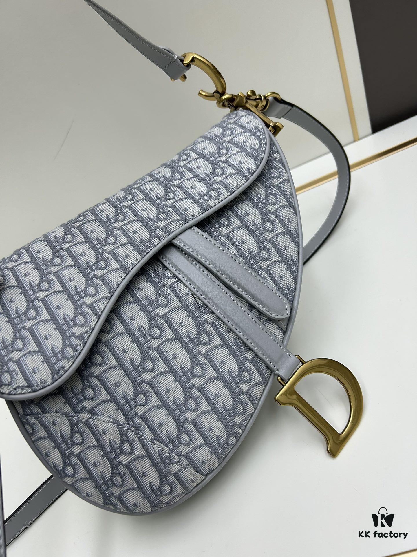 6930a3af6e68136f4d9abdf9 Large Size (With Box) 【♥️ Dior Saddle Monogram Thin Strap】 【Comes with Retail Box 🎁】