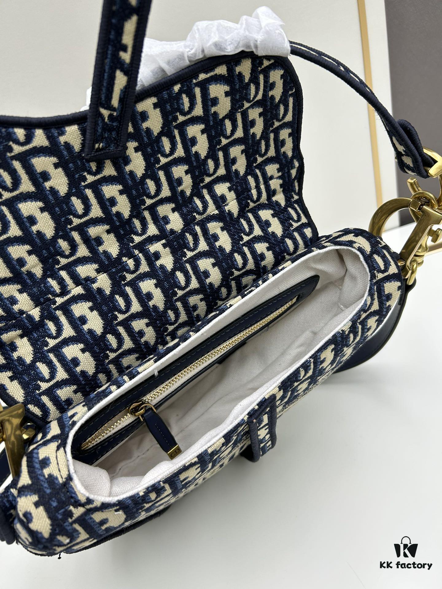 6930a3bd6e68136f4d9abe0f Large Size (With Box) 【♥️Dior Saddle Monogram Thin Strap】【Includes Retail Box 🎁】