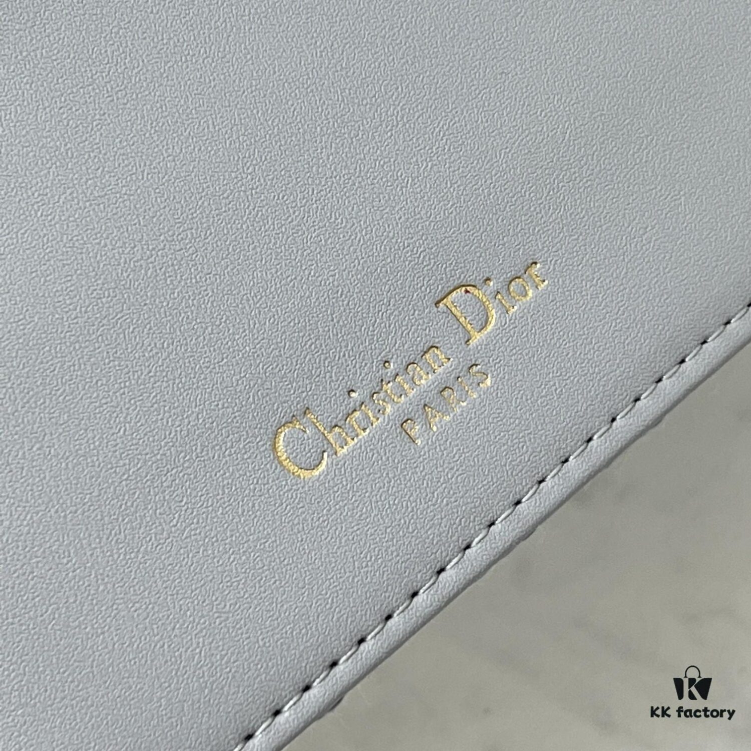 6930a3d66e68136f4d9abe39 Dior Notebook, Counter Model, Exquisite and Smooth Material, Impeccable Craftsmanship, Featuring Card Slots and Dividers, Made from Imported Italian Lamb Leather, Size 15x19x4cm