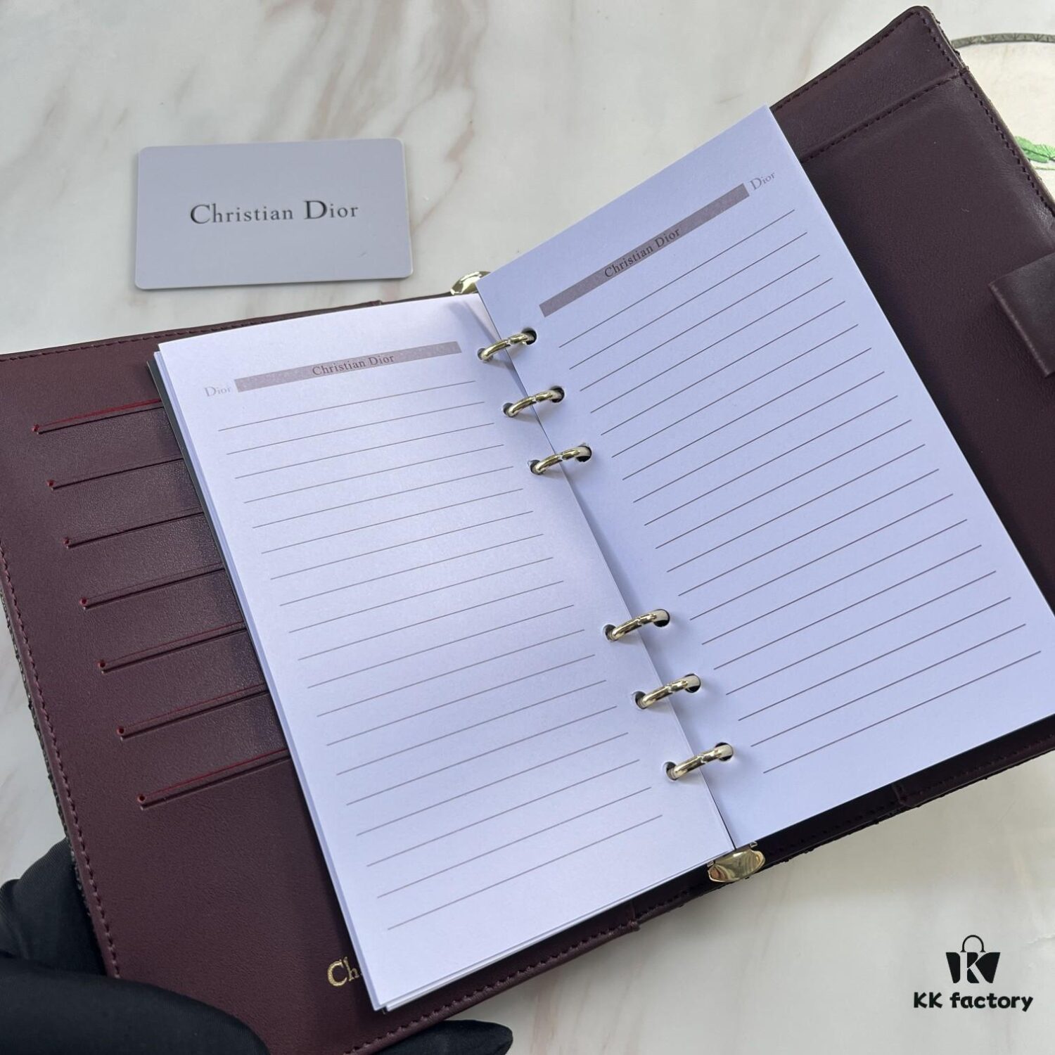 6930a3df6e68136f4d9abe49 Dior Notebook, Counter Edition, Fine and Smooth Material, Impeccable Craftsmanship, Built-in Card Slots and Dividers, Made from Imported Italian Lamb Leather, Size 15x19x4cm