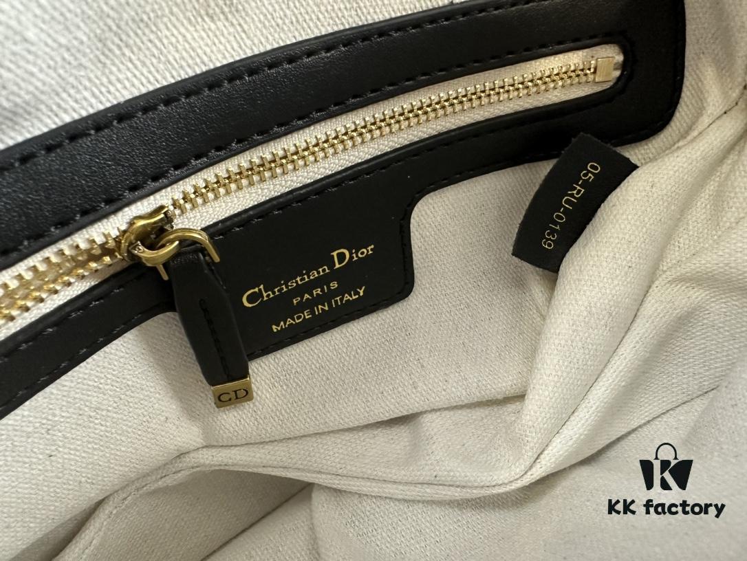 6930a3f46e68136f4d9abe79 Large Size (With Box) 【♥️ Dior Saddle Monogram Thin Strap】 【Comes with Retail Box 🎁】