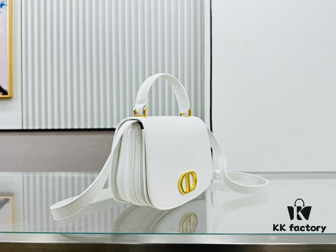 6930a4046e68136f4d9abea2 30 Montaigne Avenue Top Handle Bag