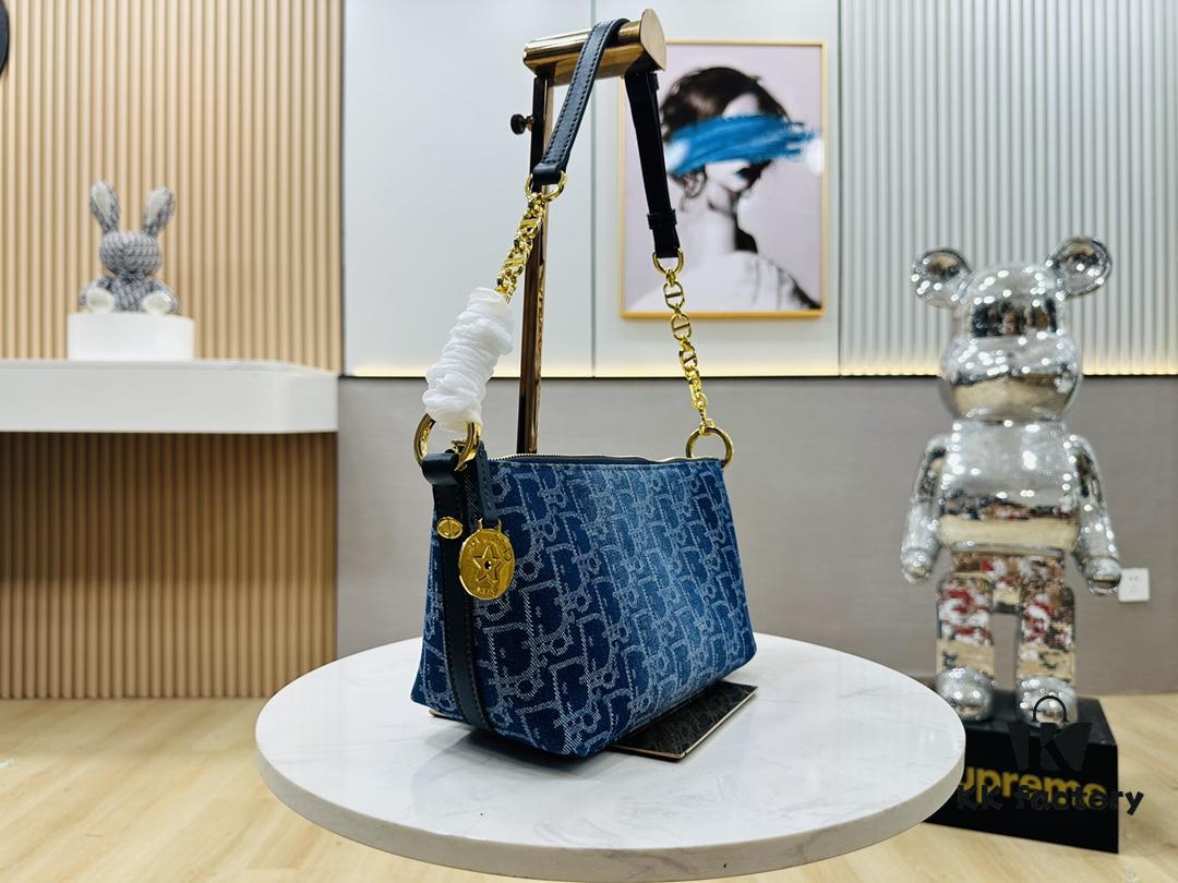 Diorstar Hobo Chain Bag