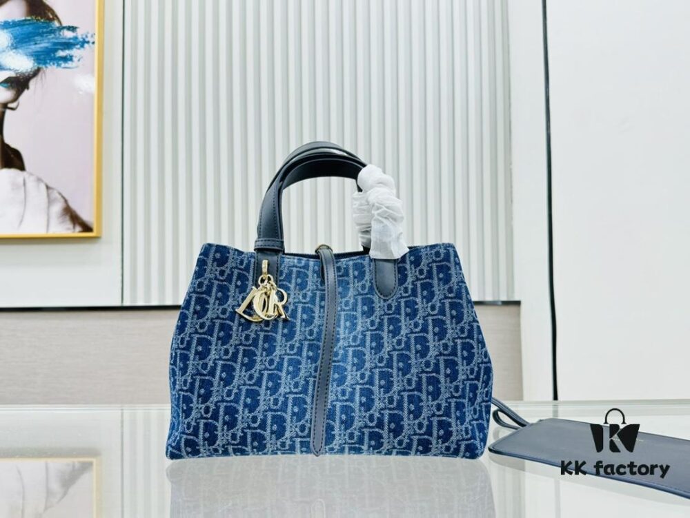 6930a42c6e68136f4d9abefc Dior Book Tote Medium in Denim